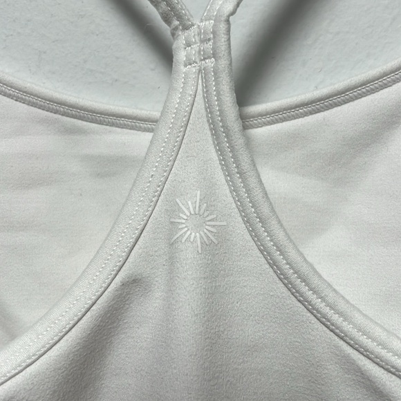 Aerie offline the hugger longline White Racerback sport bra size M - Picture 5 of 6